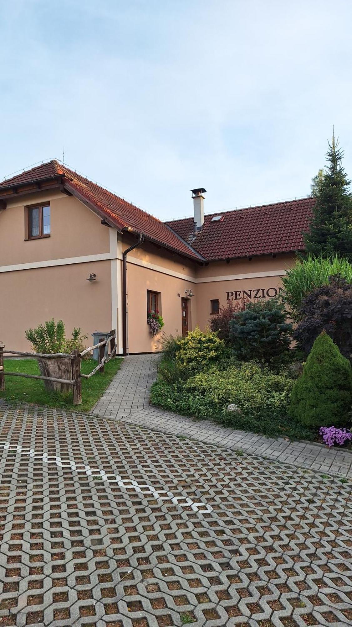 Penzion U Stoly Usilne Exterior foto