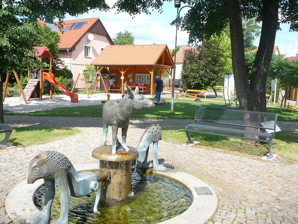Penzion U Stoly Usilne Exterior foto